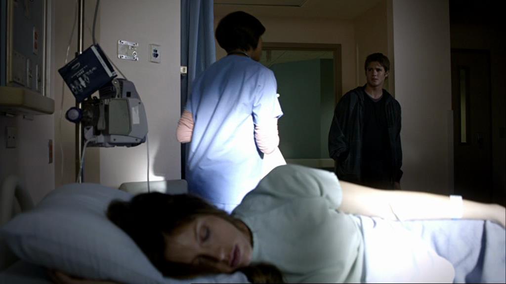 VampireDiariesWorld_dot_org-1x02TheNightOfTheComet00184.jpg