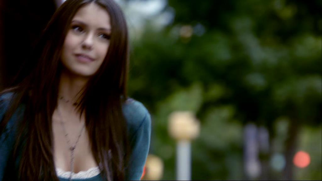 VampireDiariesWorld_dot_org-1x02TheNightOfTheComet00640.jpg