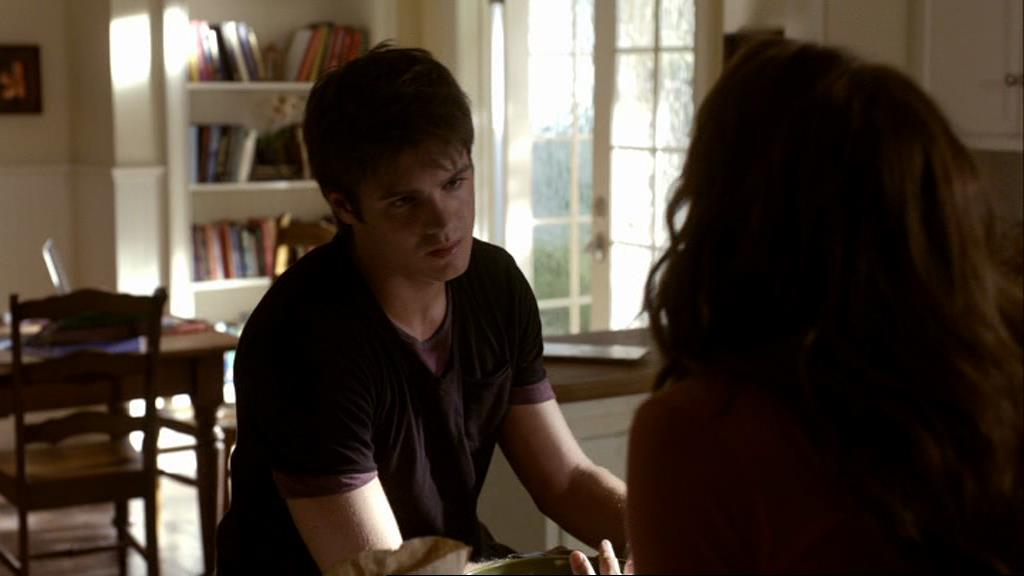 VampireDiariesWorld_dot_org-1x02TheNightOfTheComet00669.jpg