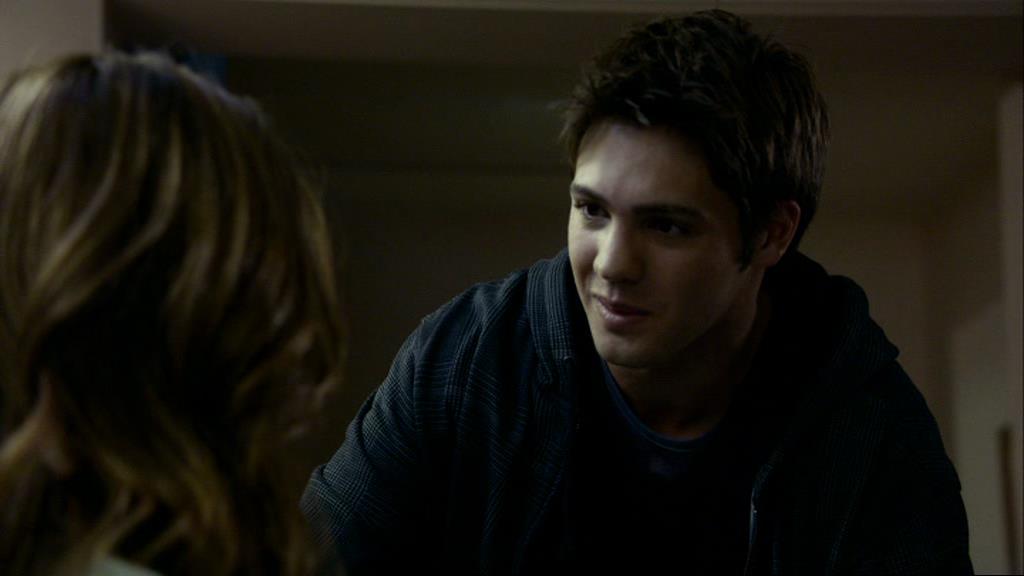 VampireDiariesWorld_dot_org-1x02TheNightOfTheComet00810.jpg