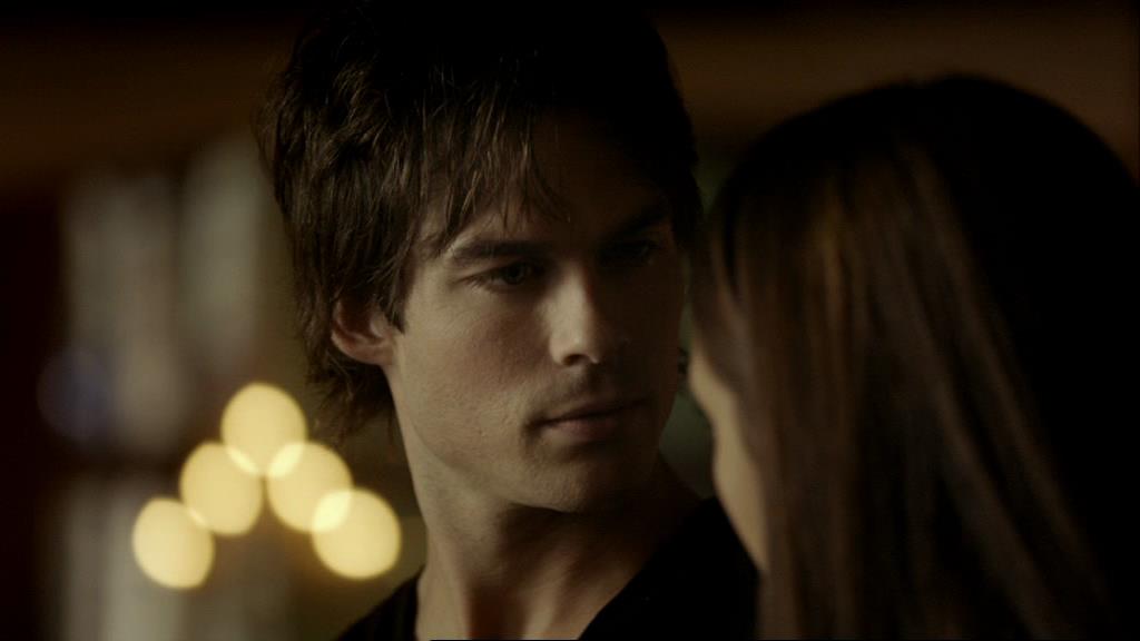 VampireDiariesWorld_dot_org-1x02TheNightOfTheComet00927.jpg