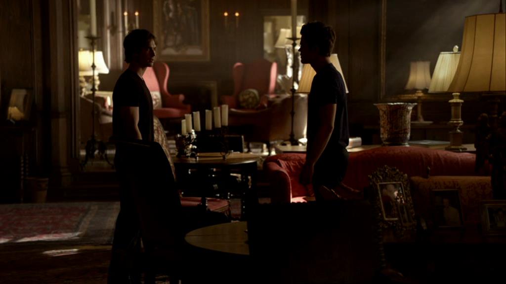 VampireDiariesWorld_dot_org-1x02TheNightOfTheComet01042.jpg