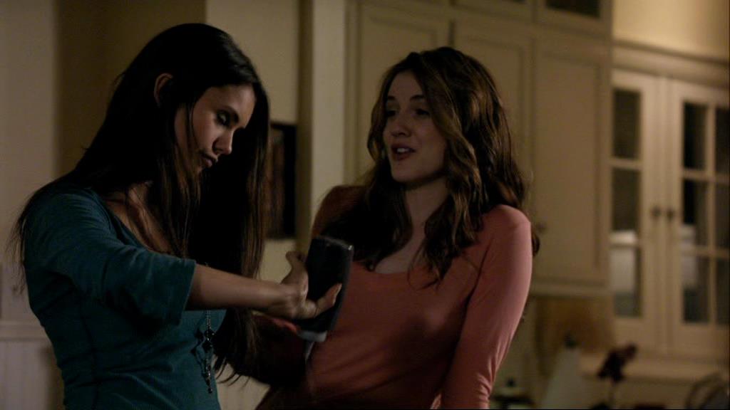 VampireDiariesWorld_dot_org-1x02TheNightOfTheComet01073.jpg