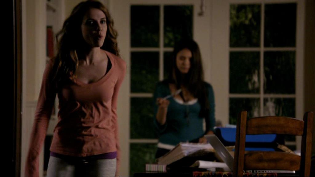 VampireDiariesWorld_dot_org-1x02TheNightOfTheComet01090.jpg