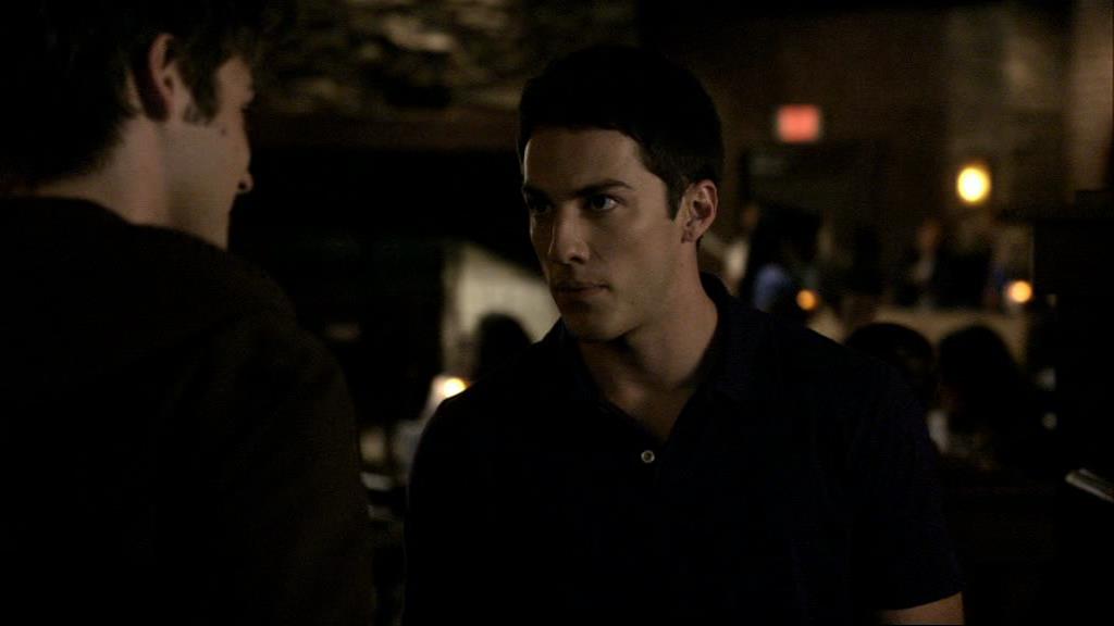 VampireDiariesWorld_dot_org-1x02TheNightOfTheComet01357.jpg