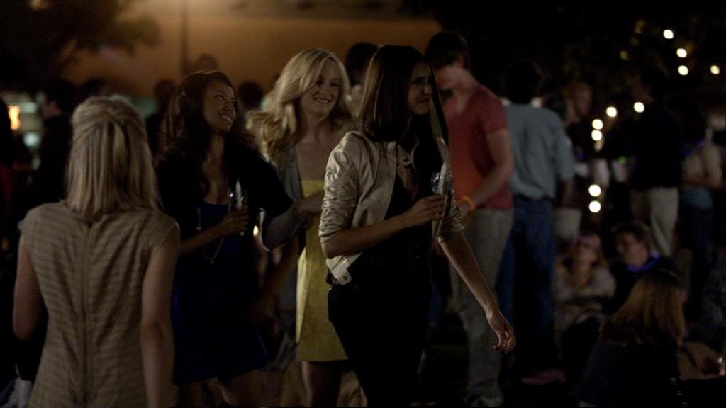 VampireDiariesWorld_dot_org-1x02TheNightOfTheComet01366.jpg