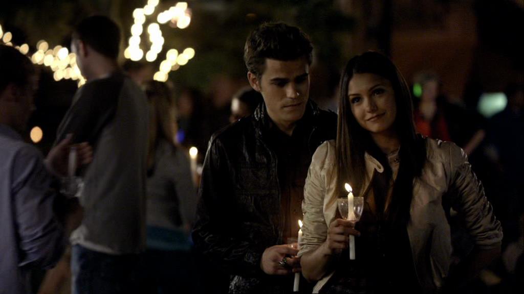 VampireDiariesWorld_dot_org-1x02TheNightOfTheComet01431.jpg