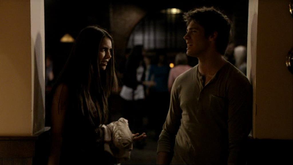 VampireDiariesWorld_dot_org-1x02TheNightOfTheComet01623.jpg