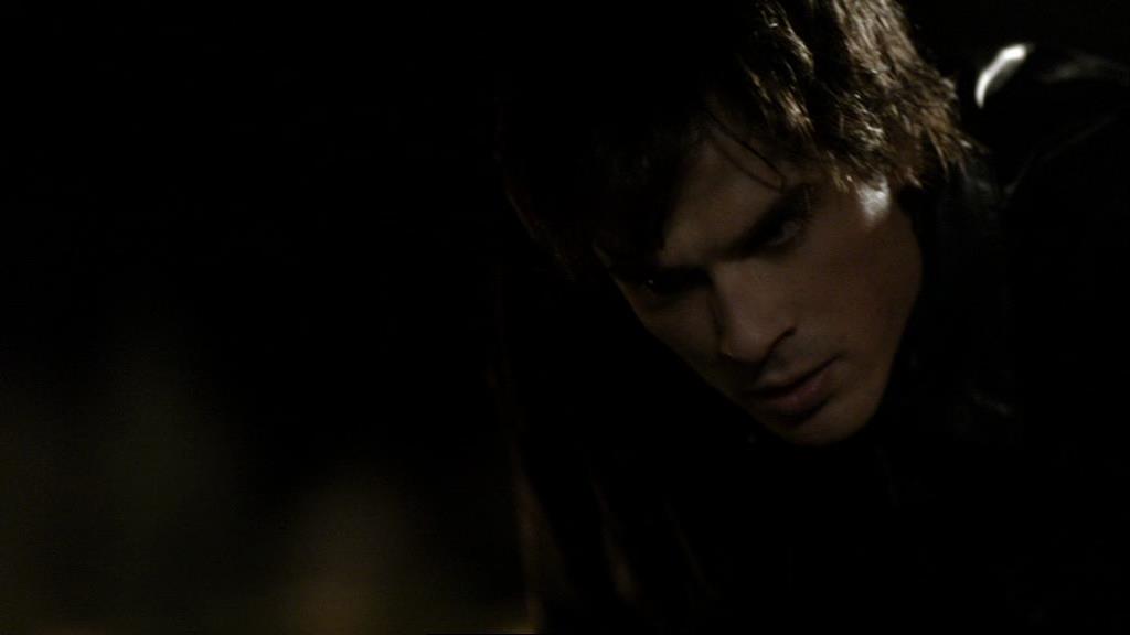 VampireDiariesWorld_dot_org-1x02TheNightOfTheComet01761.jpg