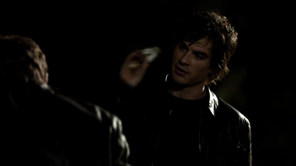 VampireDiariesWorld_dot_org-1x02TheNightOfTheComet01808.jpg