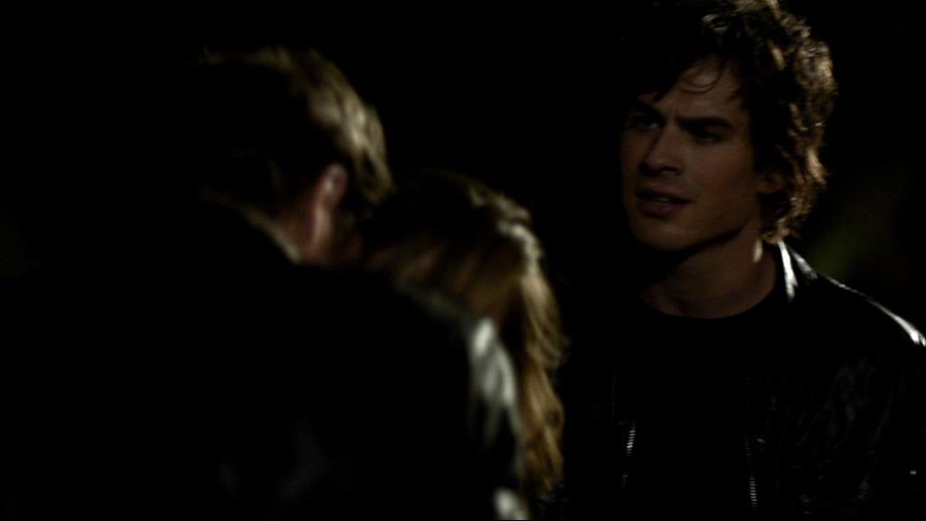 VampireDiariesWorld_dot_org-1x02TheNightOfTheComet01815.jpg