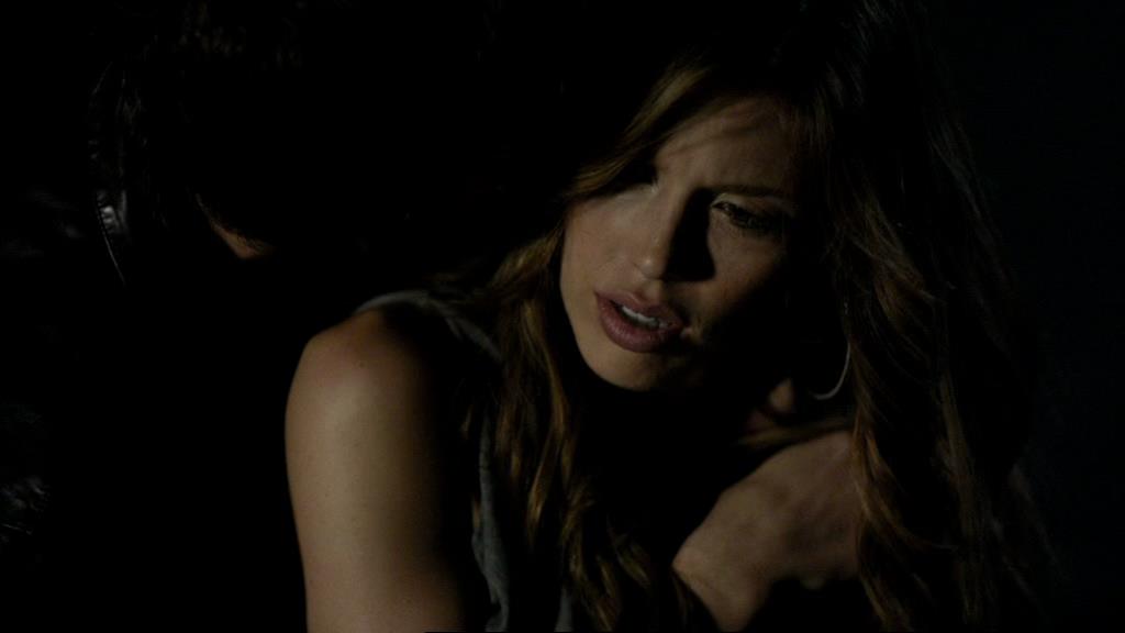 VampireDiariesWorld_dot_org-1x02TheNightOfTheComet01902.jpg