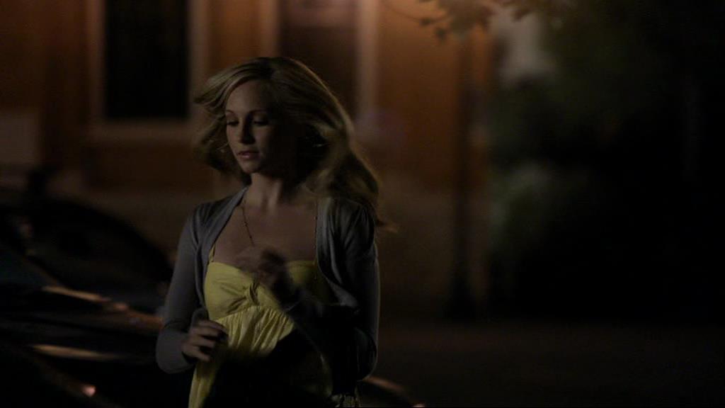 VampireDiariesWorld_dot_org-1x02TheNightOfTheComet02184.jpg