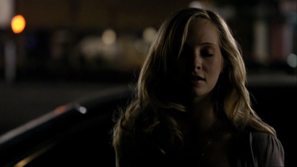 VampireDiariesWorld_dot_org-1x02TheNightOfTheComet02194.jpg