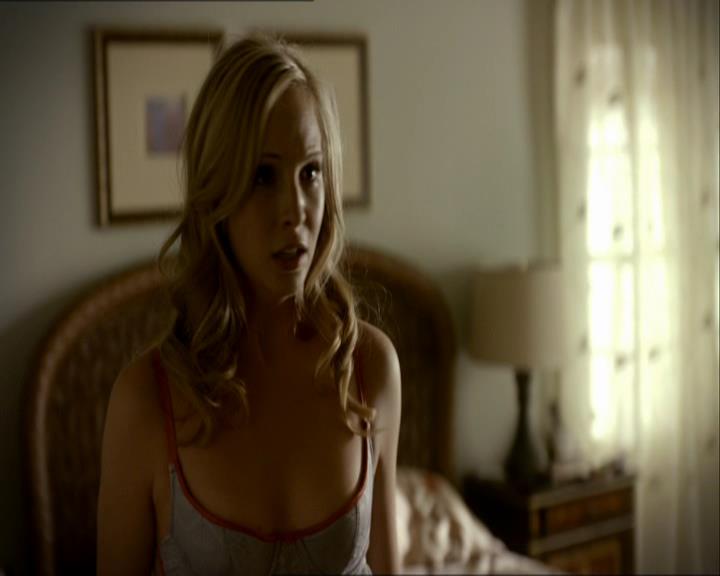 VampireDiariesWorld_dot_org-1x03FridayNightBites0088.jpg