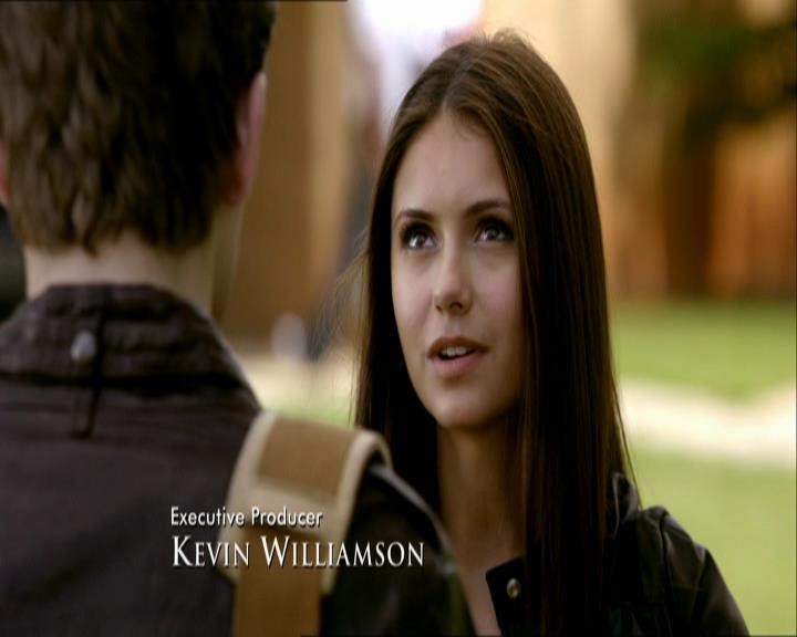 VampireDiariesWorld_dot_org-1x03FridayNightBites0229.jpg