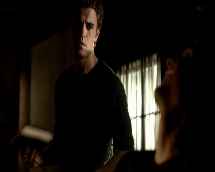 VampireDiariesWorld_dot_org-1x03FridayNightBites0744.jpg