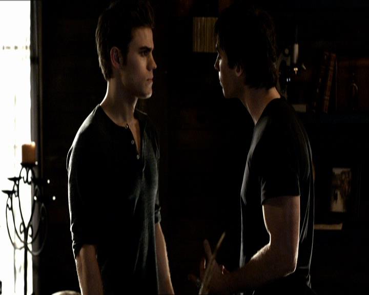 VampireDiariesWorld_dot_org-1x03FridayNightBites0764.jpg