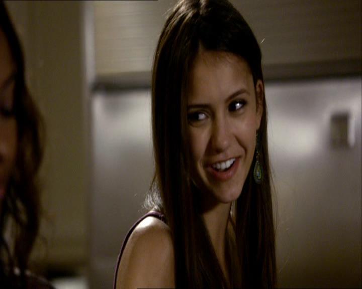 VampireDiariesWorld_dot_org-1x03FridayNightBites0848.jpg