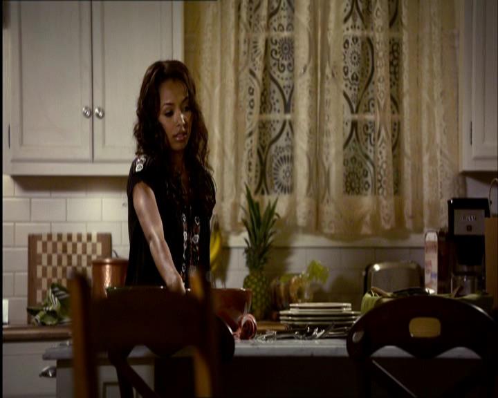 VampireDiariesWorld_dot_org-1x03FridayNightBites0883.jpg