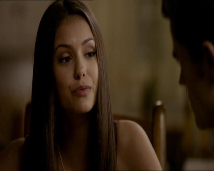 VampireDiariesWorld_dot_org-1x03FridayNightBites0929.jpg