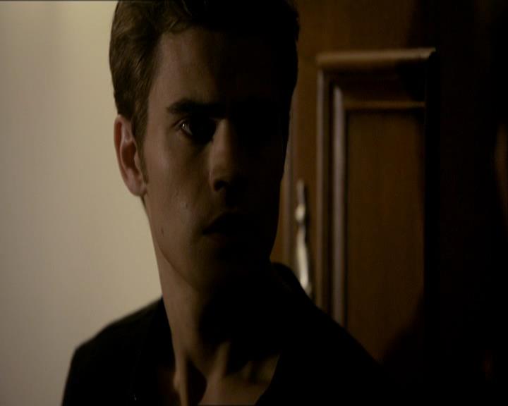 VampireDiariesWorld_dot_org-1x03FridayNightBites0989.jpg