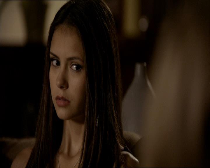 VampireDiariesWorld_dot_org-1x03FridayNightBites1038.jpg