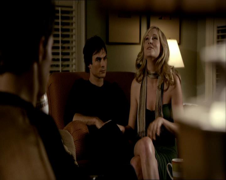 VampireDiariesWorld_dot_org-1x03FridayNightBites1046.jpg