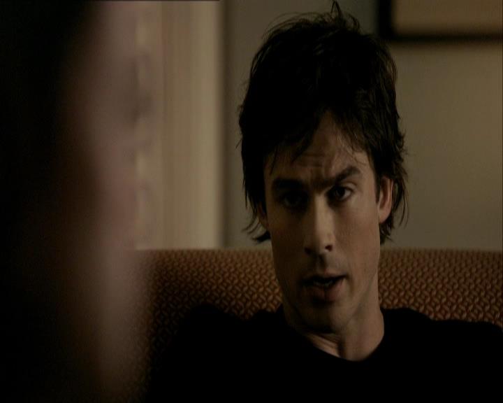 VampireDiariesWorld_dot_org-1x03FridayNightBites1055.jpg