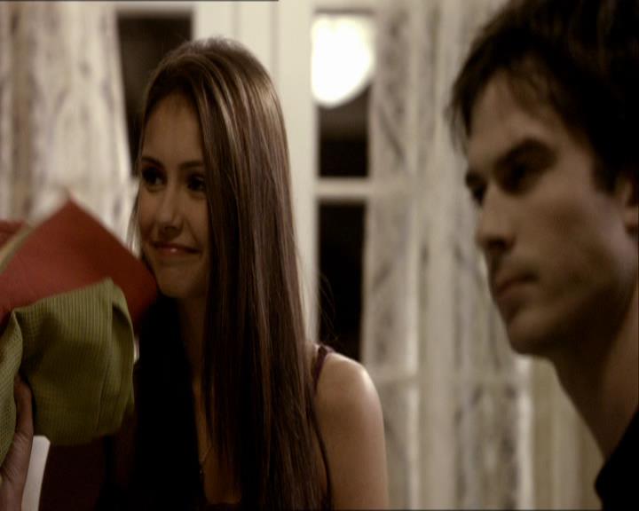 VampireDiariesWorld_dot_org-1x03FridayNightBites1252.jpg