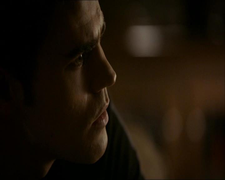 VampireDiariesWorld_dot_org-1x03FridayNightBites1275.jpg