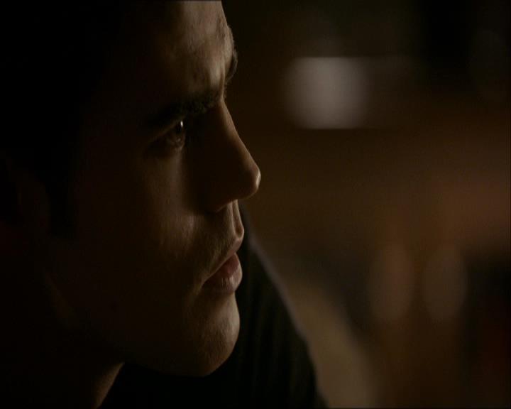 VampireDiariesWorld_dot_org-1x03FridayNightBites1277.jpg