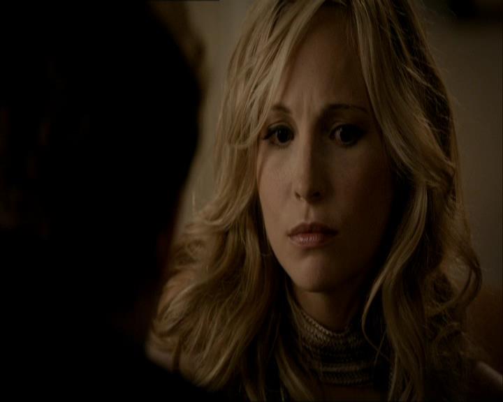 VampireDiariesWorld_dot_org-1x03FridayNightBites1278.jpg