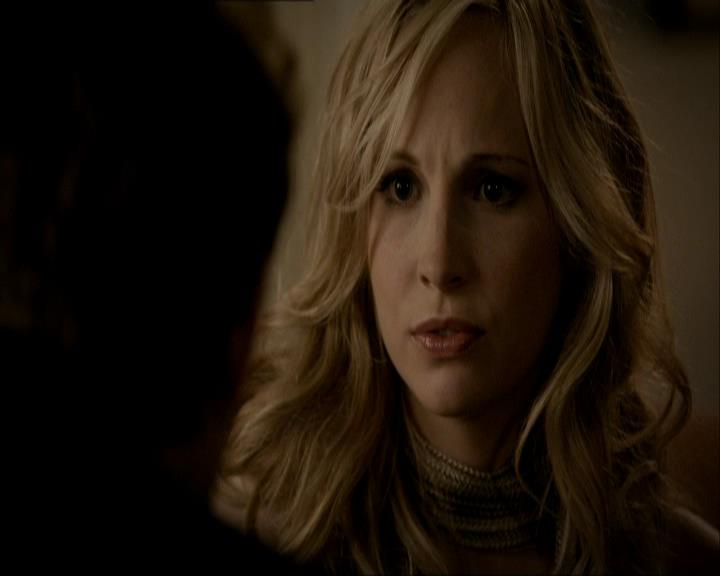 VampireDiariesWorld_dot_org-1x03FridayNightBites1283.jpg