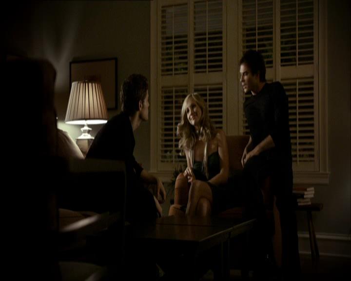 VampireDiariesWorld_dot_org-1x03FridayNightBites1289.jpg