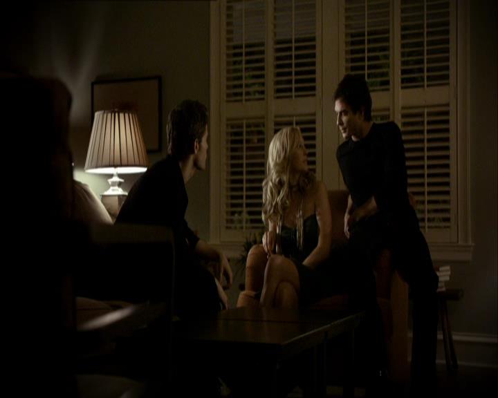 VampireDiariesWorld_dot_org-1x03FridayNightBites1293.jpg