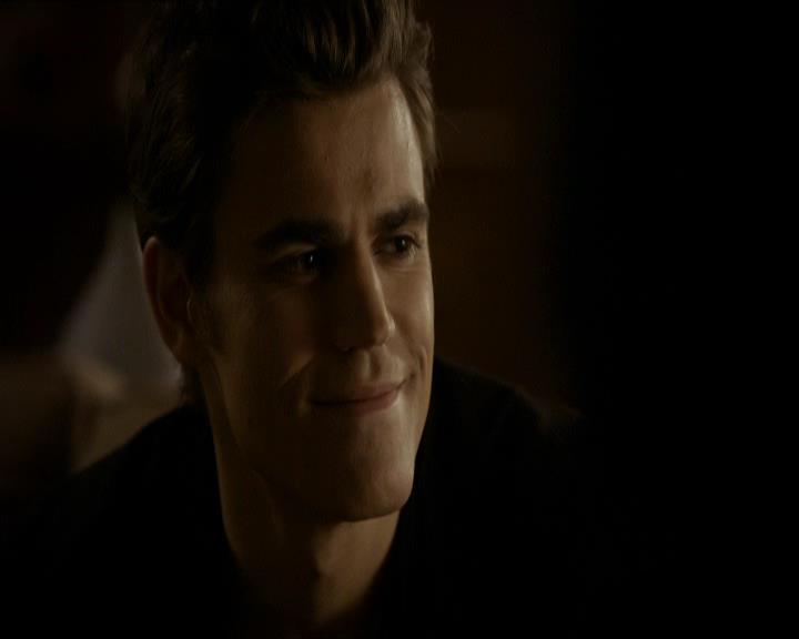 VampireDiariesWorld_dot_org-1x03FridayNightBites1296.jpg