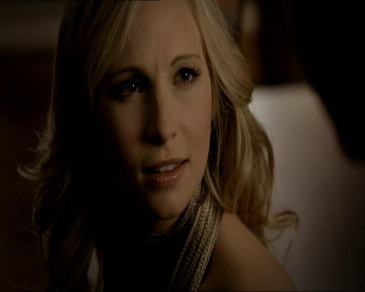 VampireDiariesWorld_dot_org-1x03FridayNightBites1309.jpg