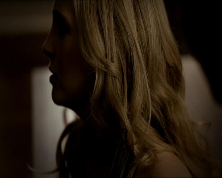 VampireDiariesWorld_dot_org-1x03FridayNightBites1310.jpg