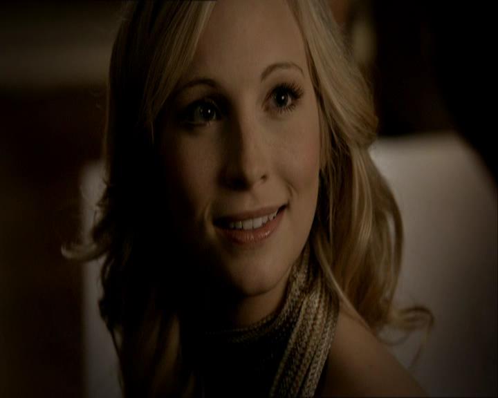 VampireDiariesWorld_dot_org-1x03FridayNightBites1311.jpg