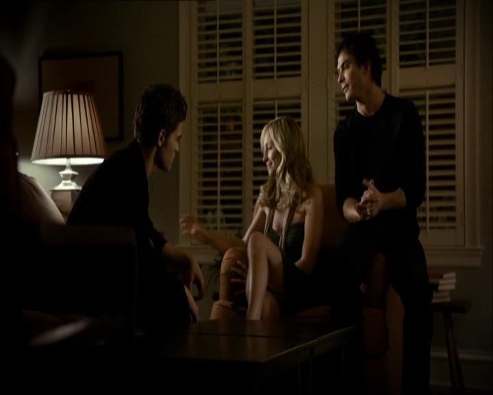 VampireDiariesWorld_dot_org-1x03FridayNightBites1314.jpg