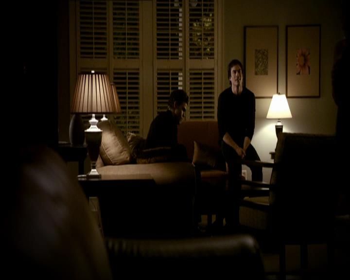 VampireDiariesWorld_dot_org-1x03FridayNightBites1319.jpg