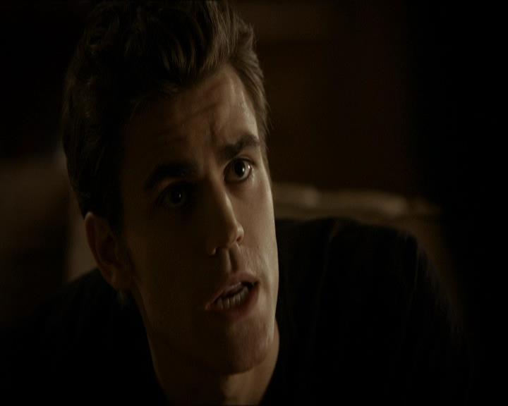 VampireDiariesWorld_dot_org-1x03FridayNightBites1327.jpg