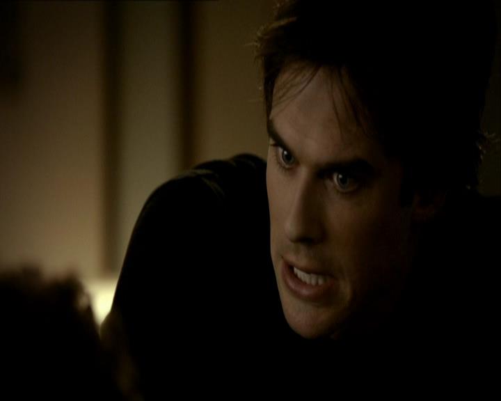 VampireDiariesWorld_dot_org-1x03FridayNightBites1333.jpg