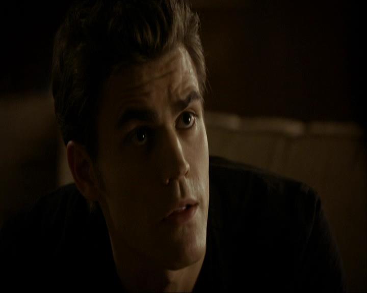 VampireDiariesWorld_dot_org-1x03FridayNightBites1335.jpg