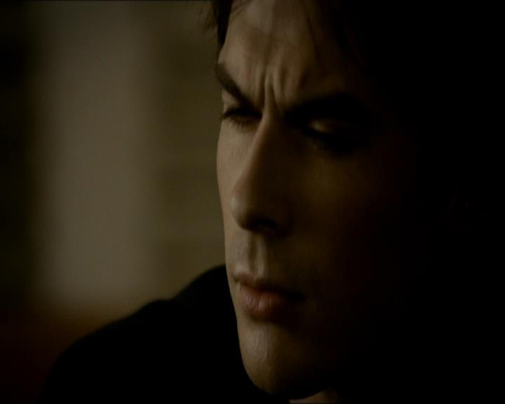 VampireDiariesWorld_dot_org-1x03FridayNightBites1348.jpg