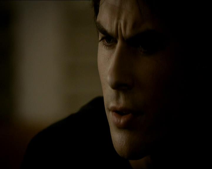 VampireDiariesWorld_dot_org-1x03FridayNightBites1349.jpg