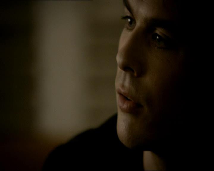 VampireDiariesWorld_dot_org-1x03FridayNightBites1353.jpg