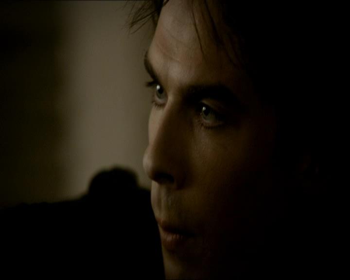 VampireDiariesWorld_dot_org-1x03FridayNightBites1354.jpg