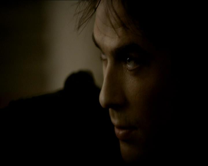 VampireDiariesWorld_dot_org-1x03FridayNightBites1355.jpg